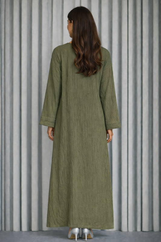 Robe longue froissée vert kaki