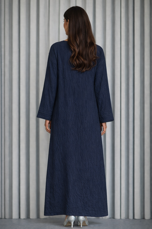 Robe longue froissée bleu marine