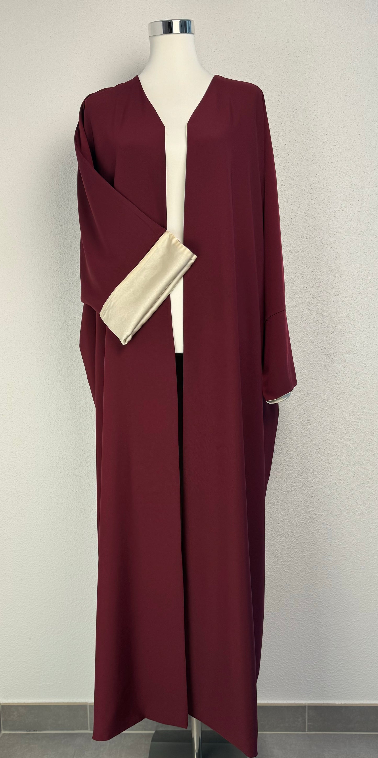 Kimono satiné réversible bordeaux – vue de dos